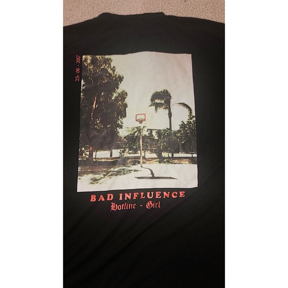 💕MAKE AN OFFER! MISSGUIDED BAD INFLUENCE TEE😍💕 - Picture 2 of 4